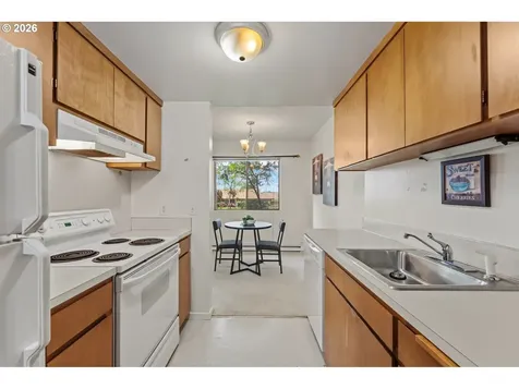 11490 SW Crown Drive King City OR 97224