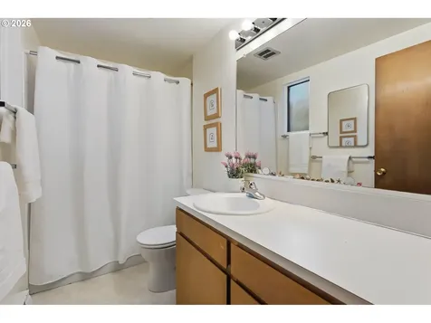11490 SW Crown Drive King City OR 97224