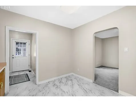 2834 N Terry Street Portland OR 97217