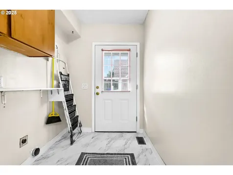 2834 N Terry Street Portland OR 97217