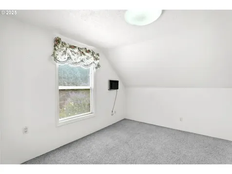 2834 N Terry Street Portland OR 97217