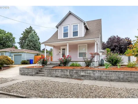 2834 N Terry Street Portland OR 97217