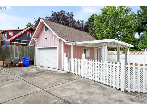 2834 N Terry Street Portland OR 97217