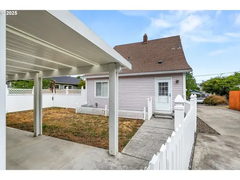 2834 N Terry Street Portland OR 97217