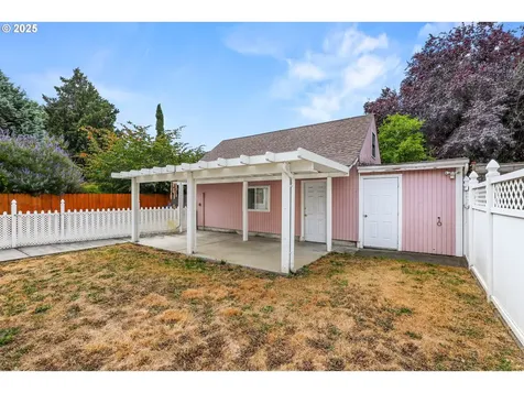 2834 N Terry Street Portland OR 97217