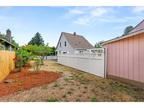 2834 N Terry Street Portland OR 97217