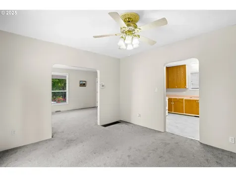 2834 N Terry Street Portland OR 97217
