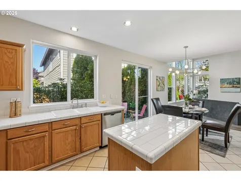 2385 NE 13th Way Hillsboro OR 97124