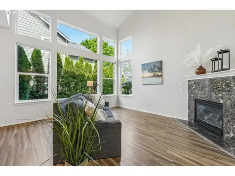 2385 NE 13th Way Hillsboro OR 97124