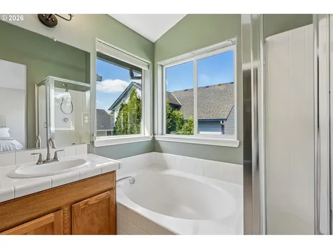2385 NE 13th Way Hillsboro OR 97124