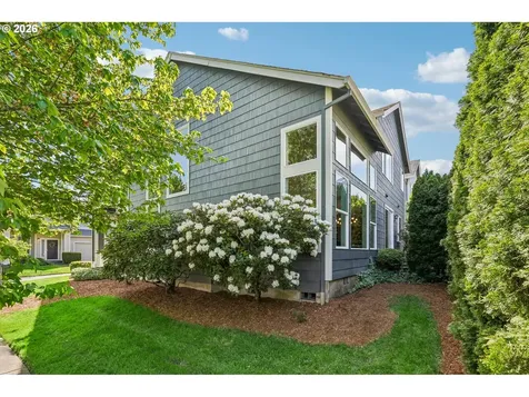 2385 NE 13th Way Hillsboro OR 97124