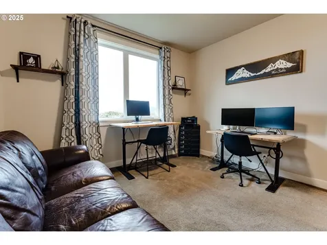 1910 John Day Drive Eugene OR 97408