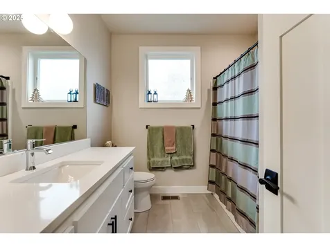 1910 John Day Drive Eugene OR 97408