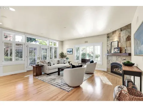 2899 Riverwalk Loop Eugene OR 97401