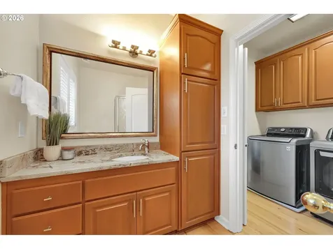 2899 Riverwalk Loop Eugene OR 97401
