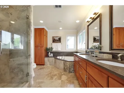 2899 Riverwalk Loop Eugene OR 97401