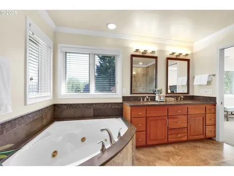 2899 Riverwalk Loop Eugene OR 97401