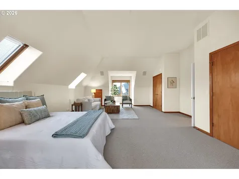 2899 Riverwalk Loop Eugene OR 97401