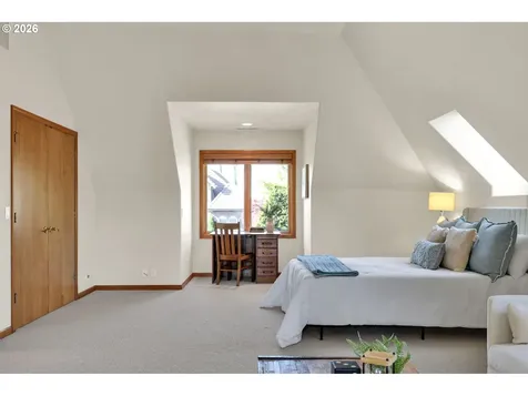 2899 Riverwalk Loop Eugene OR 97401