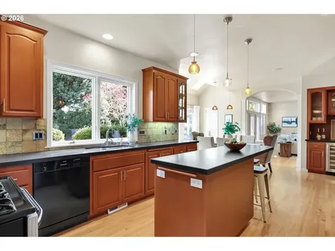 2899 Riverwalk Loop Eugene OR 97401