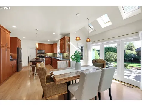 2899 Riverwalk Loop Eugene OR 97401