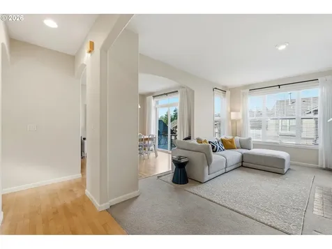 2442 NW Burnett Street Portland OR 97229