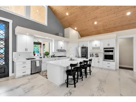 6560 SW Rood Bridge Road Hillsboro OR 97123