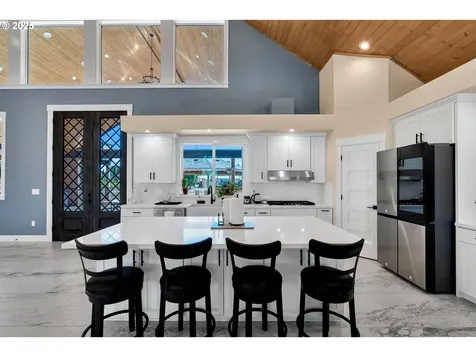 6560 SW Rood Bridge Road Hillsboro OR 97123