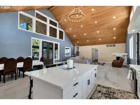 6560 SW Rood Bridge Road Hillsboro OR 97123