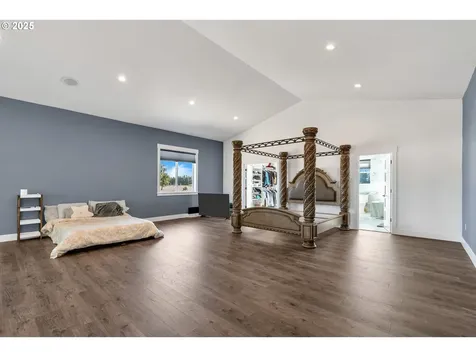 6560 SW Rood Bridge Road Hillsboro OR 97123