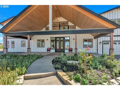 6560 SW Rood Bridge Road Hillsboro OR 97123