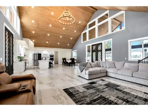 6560 SW Rood Bridge Road Hillsboro OR 97123
