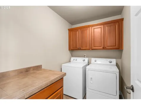 3786 NW 2nd Avenue Hillsboro OR 97124