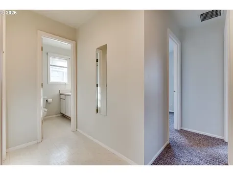 951 W 27th Avenue Eugene OR 97405