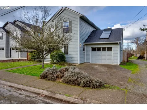 951 W 27th Avenue Eugene OR 97405