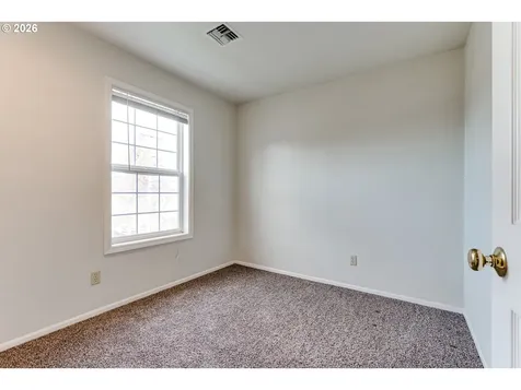 951 W 27th Avenue Eugene OR 97405