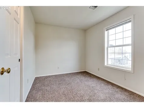951 W 27th Avenue Eugene OR 97405