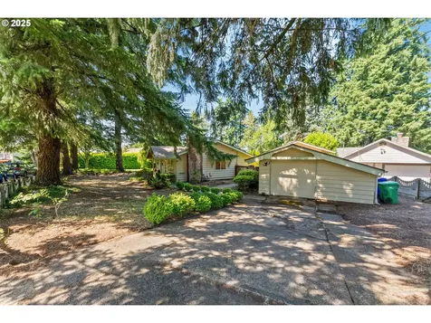 16511 NE Wasco Street Portland OR 97230