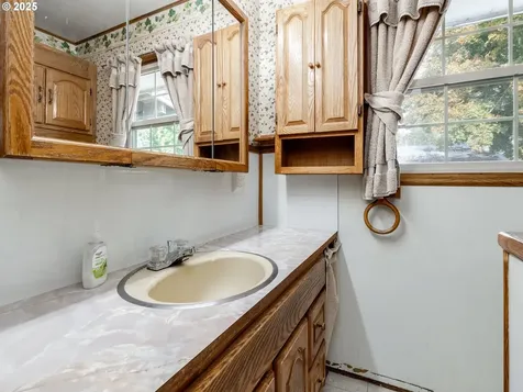 629 NE 19th Street Mcminnville OR 97128