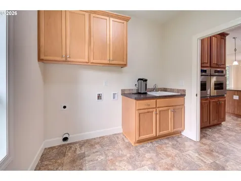 137 S Luoma Road Woodland WA 98674