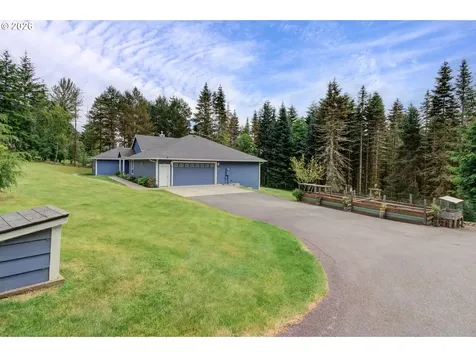 137 S Luoma Road Woodland WA 98674