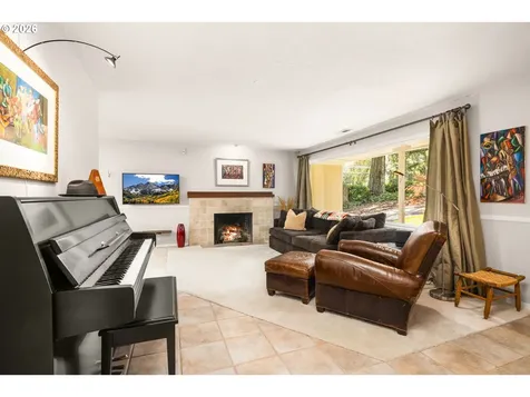 1725 Southshore Boulevard Lake Oswego OR 97034