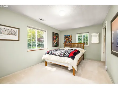 1725 Southshore Boulevard Lake Oswego OR 97034
