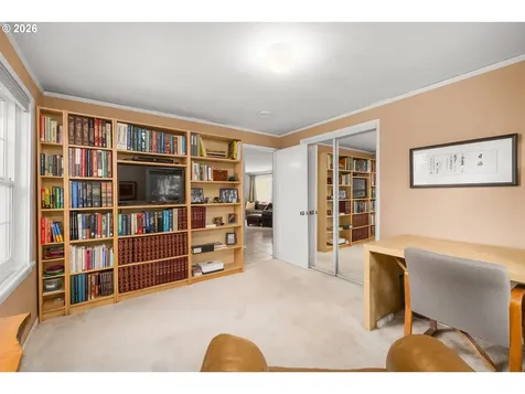 1725 Southshore Boulevard Lake Oswego OR 97034