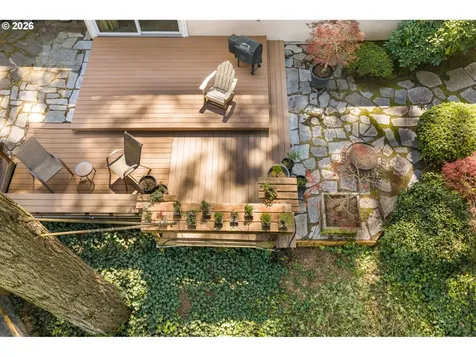 1725 Southshore Boulevard Lake Oswego OR 97034