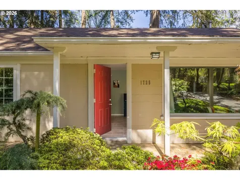 1725 Southshore Boulevard Lake Oswego OR 97034
