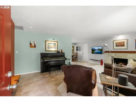 1725 Southshore Boulevard Lake Oswego OR 97034