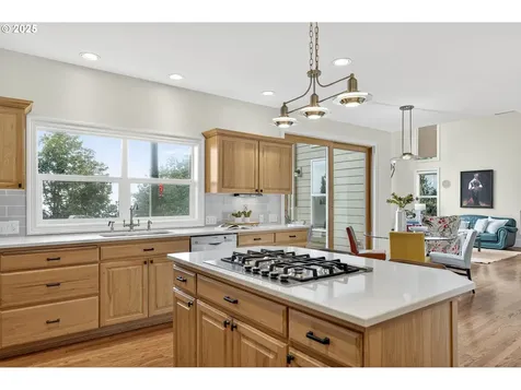8452 NW Timber Ridge Court Portland OR 97229
