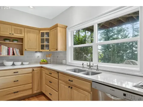 8452 NW Timber Ridge Court Portland OR 97229