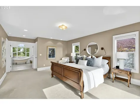 8452 NW Timber Ridge Court Portland OR 97229